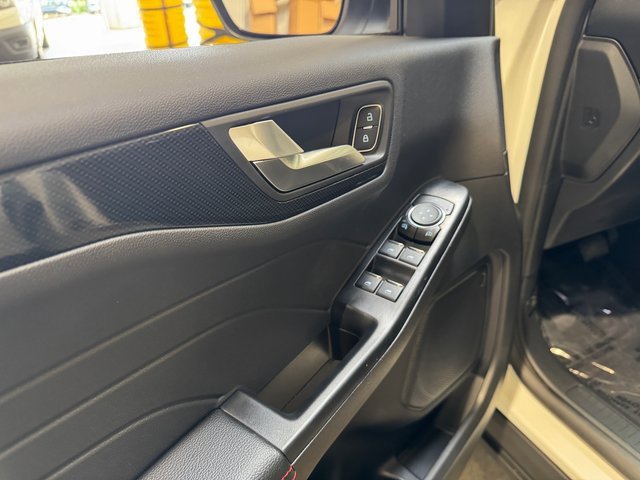 New 2026 Ford Escape ST-Line Select image 11