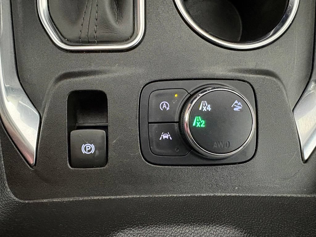 Used 2022 Chevrolet Traverse LT AWD/4WD image 30