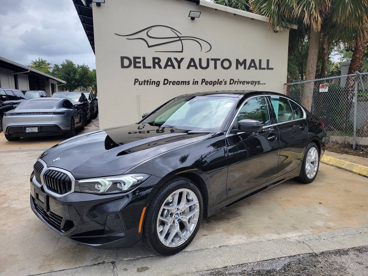 Used 2026 BMW 330i Sedan RWD image 1