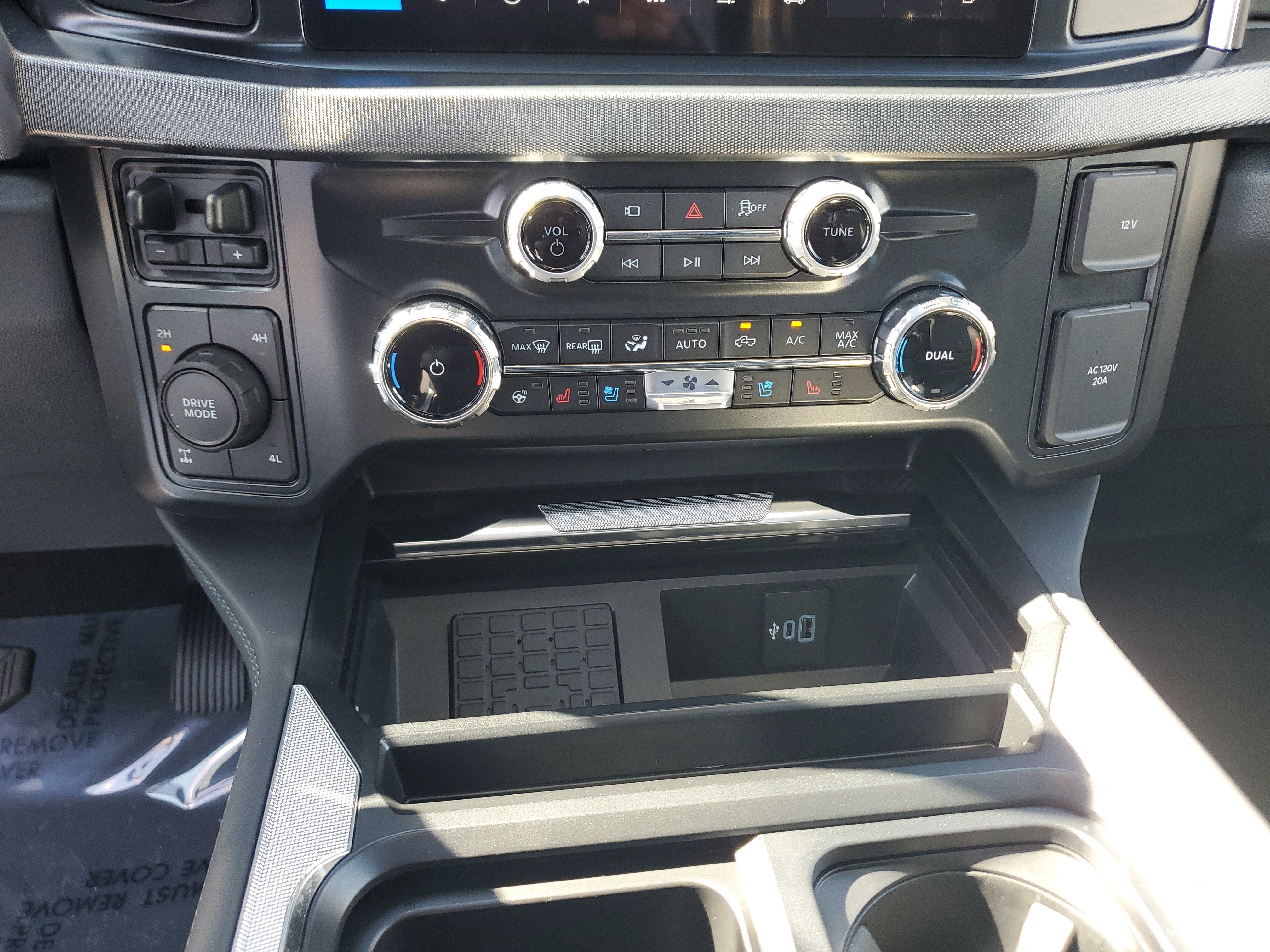 Used 2025 Ford F350 Platinum image 22