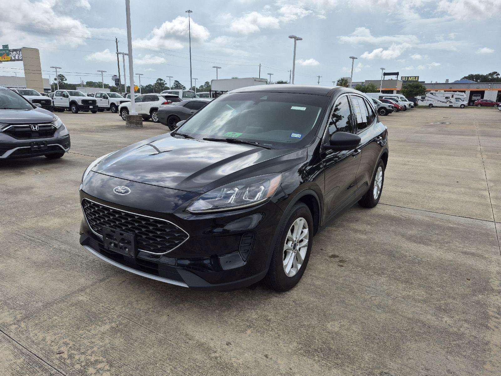 Certified 2022 Ford Escape SE w/ Convenience Package