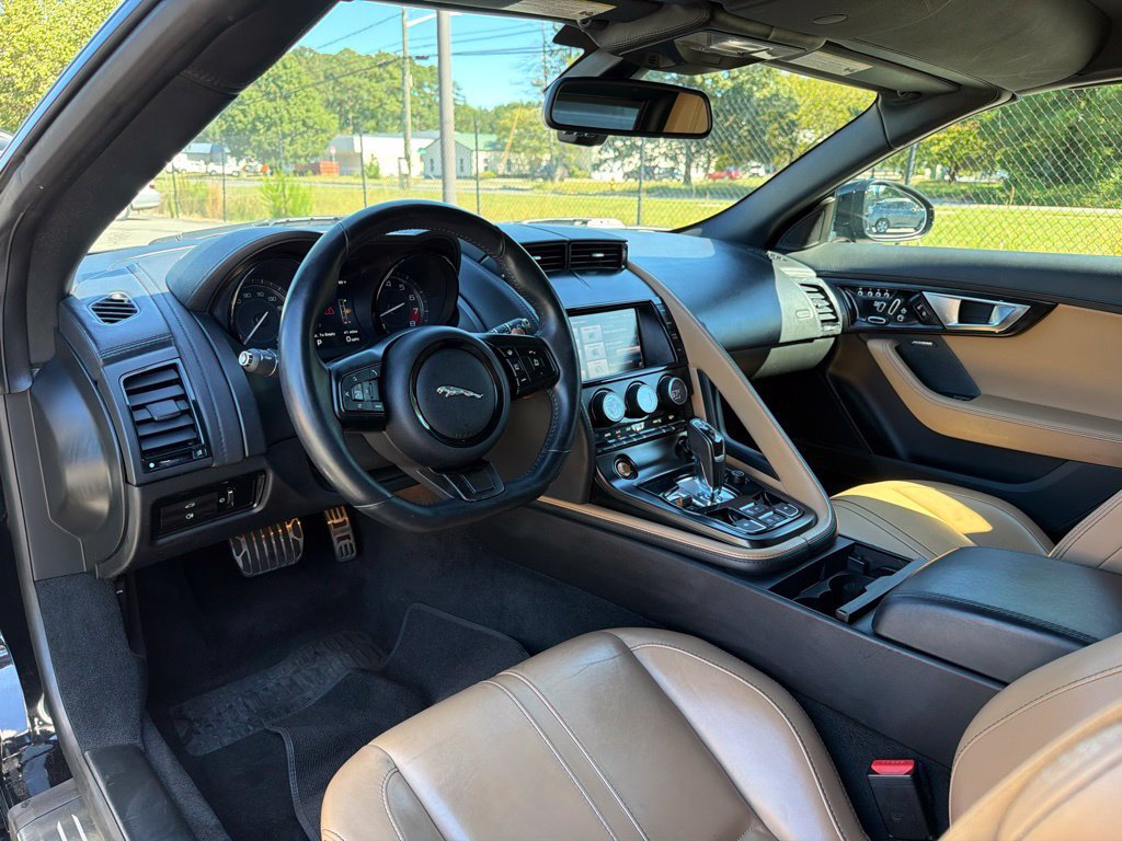 Used 2014 Jaguar F-TYPE S RWD image 11