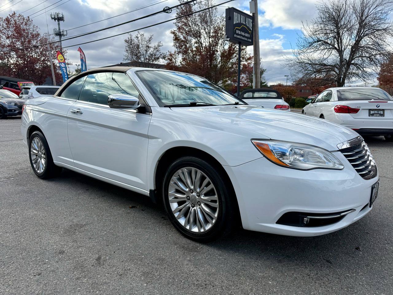Used 2011 Chrysler 200 Limited FWD image 13