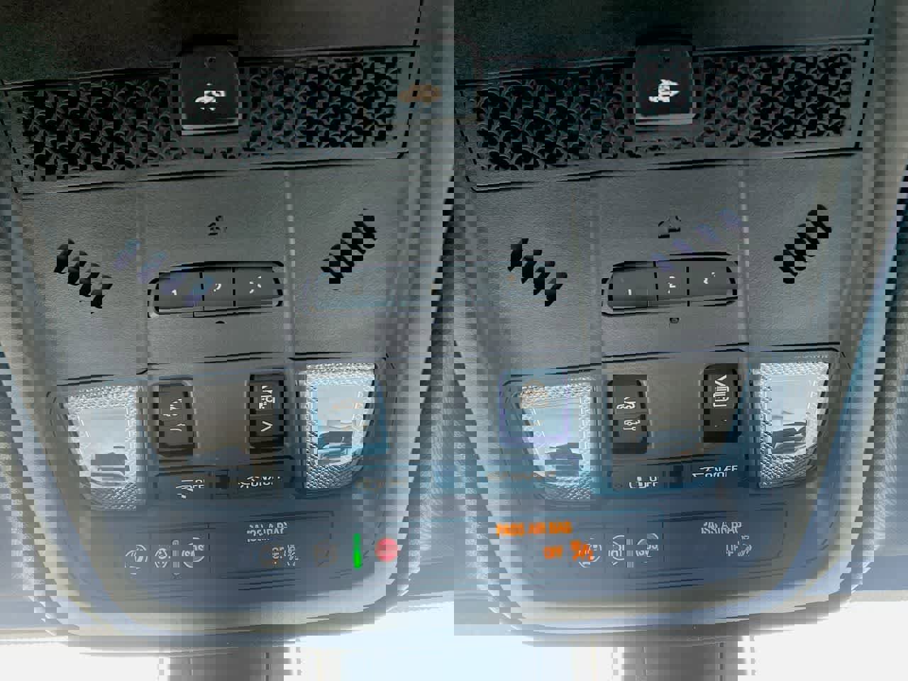 Certified 2024 Cadillac XT5 Premium Luxury w/ Technology Package image 33