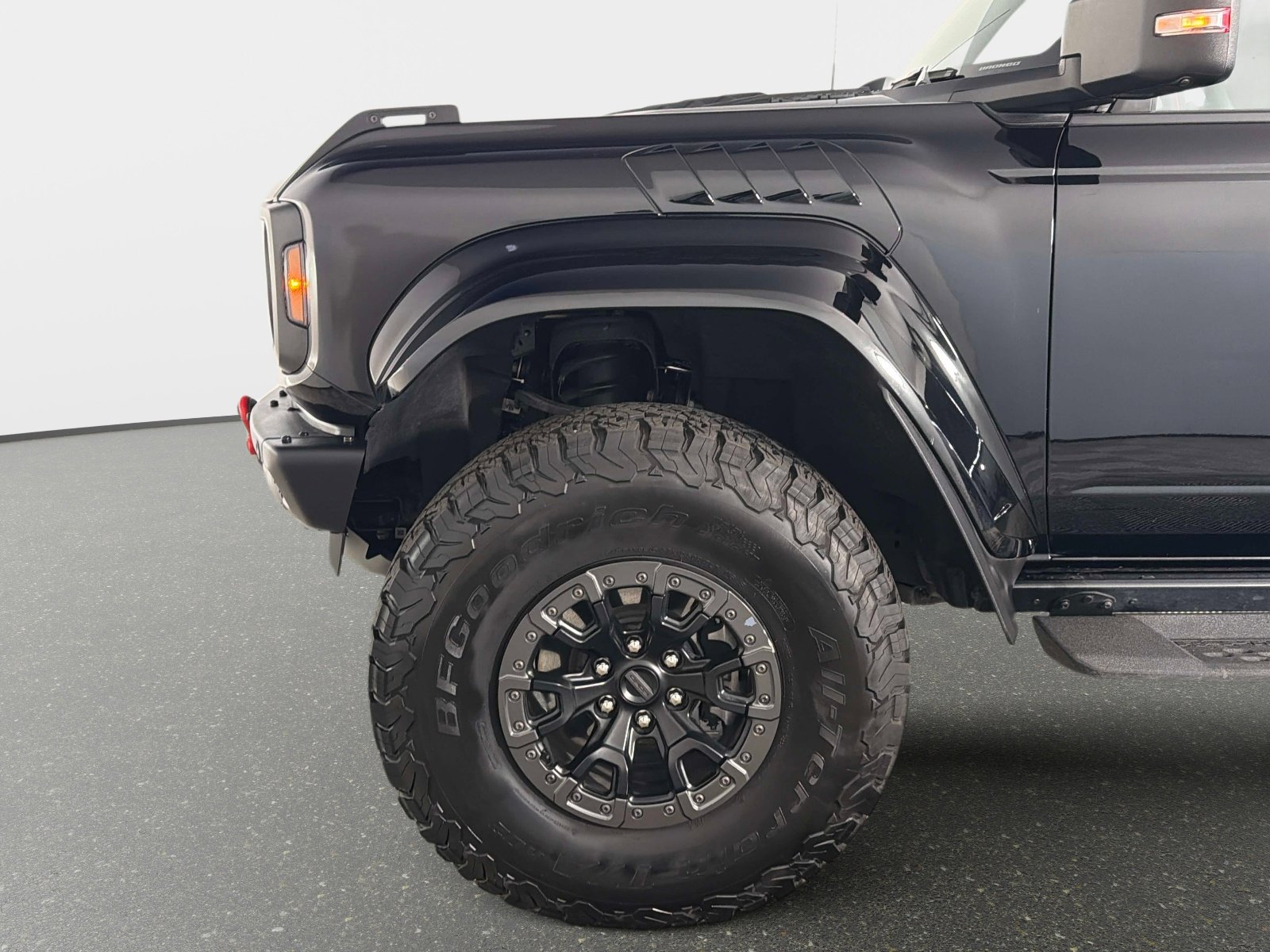 Used 2024 Ford Bronco Raptor w/ Interior Carbon Fiber Pack 6 AWD/4WD image 13