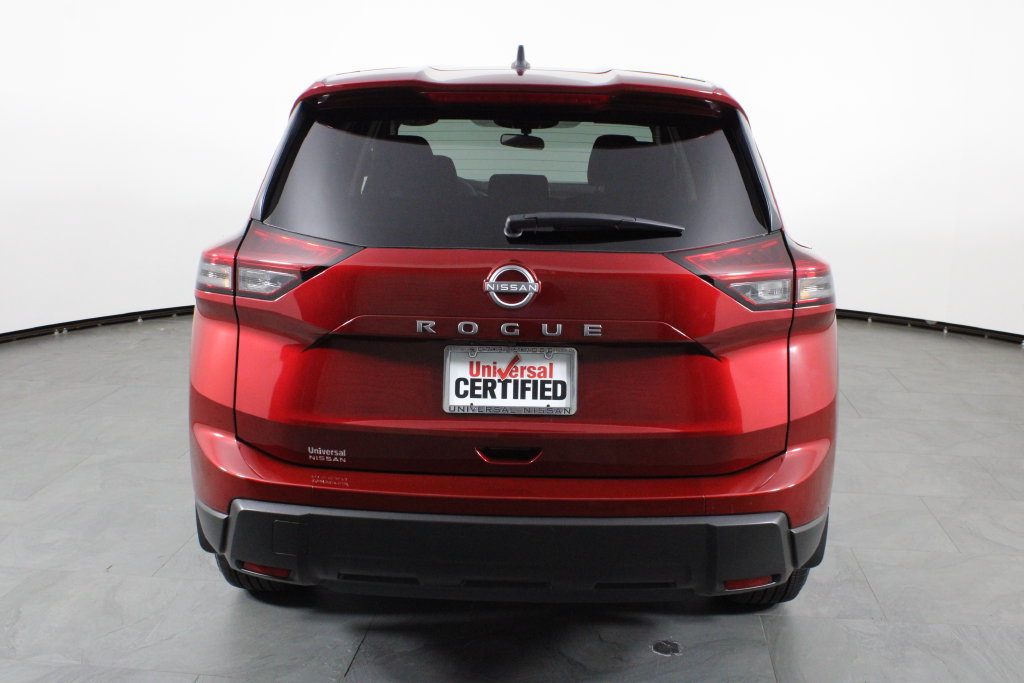 Certified 2026 Nissan Rogue S FWD image 11