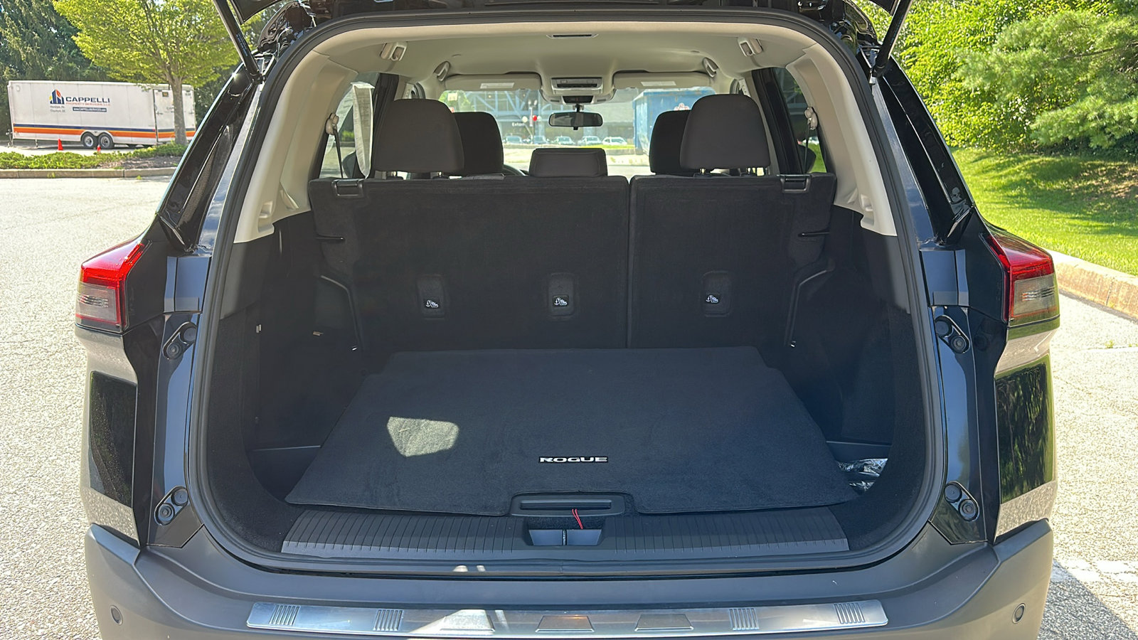 Certified 2023 Nissan Rogue SV image 6