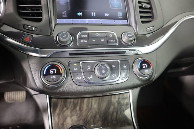 Used 2015 Chevrolet Impala LT FWD image 36