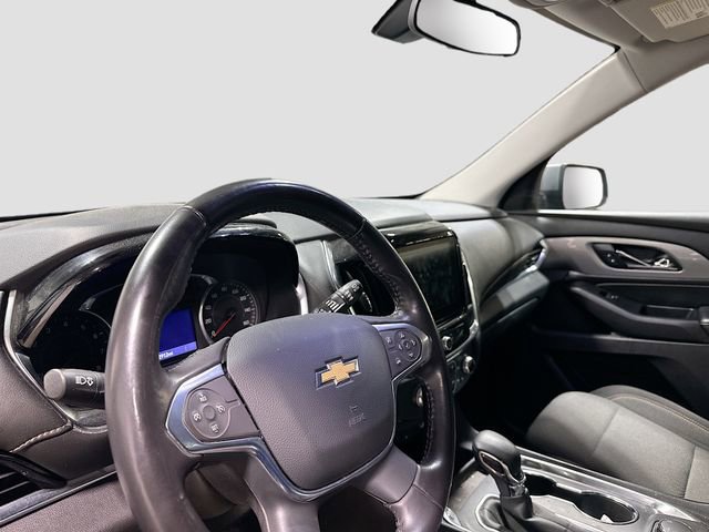 Used 2021 Chevrolet Traverse LT image 11