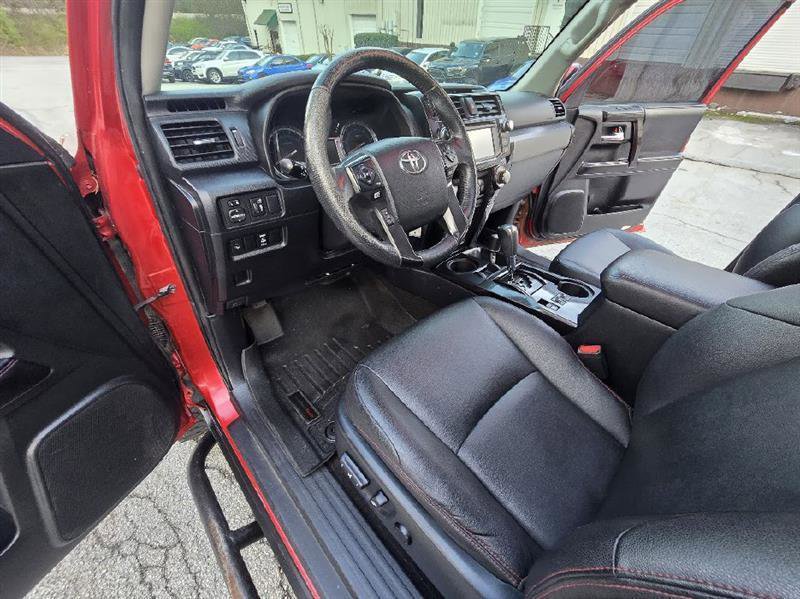 Used 2016 Toyota 4Runner Trail Premium AWD/4WD image 28