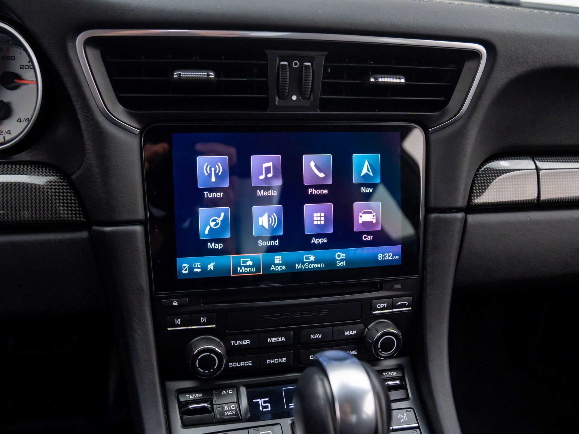 Used 2017 Porsche 911 Turbo S image 24