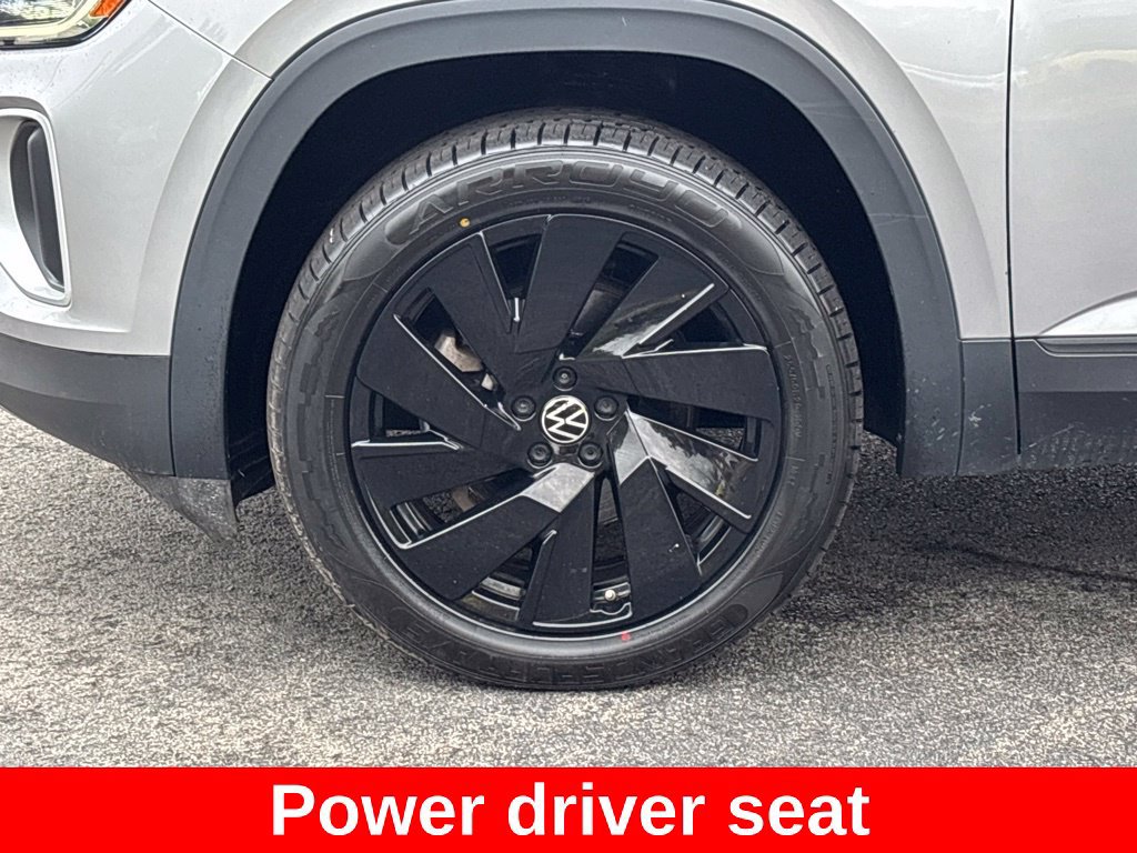 Used 2024 Volkswagen Atlas SE AWD/4WD image 9