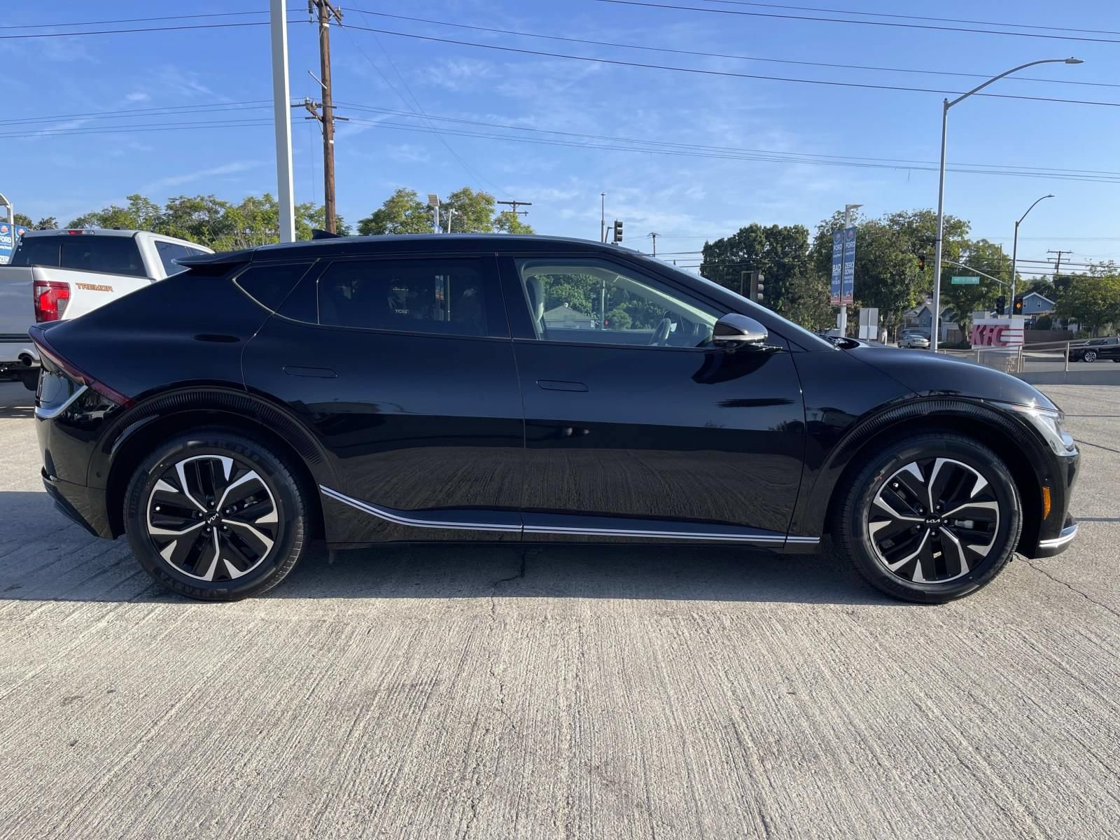 Used 2024 Kia EV6 Wind w/ Wind Technology Package RWD image 2