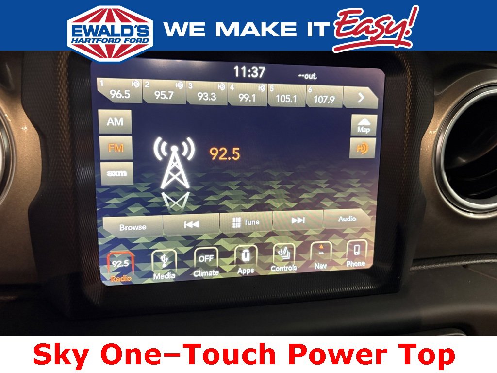 Used 2019 Jeep Wrangler Unlimited Sahara image 16