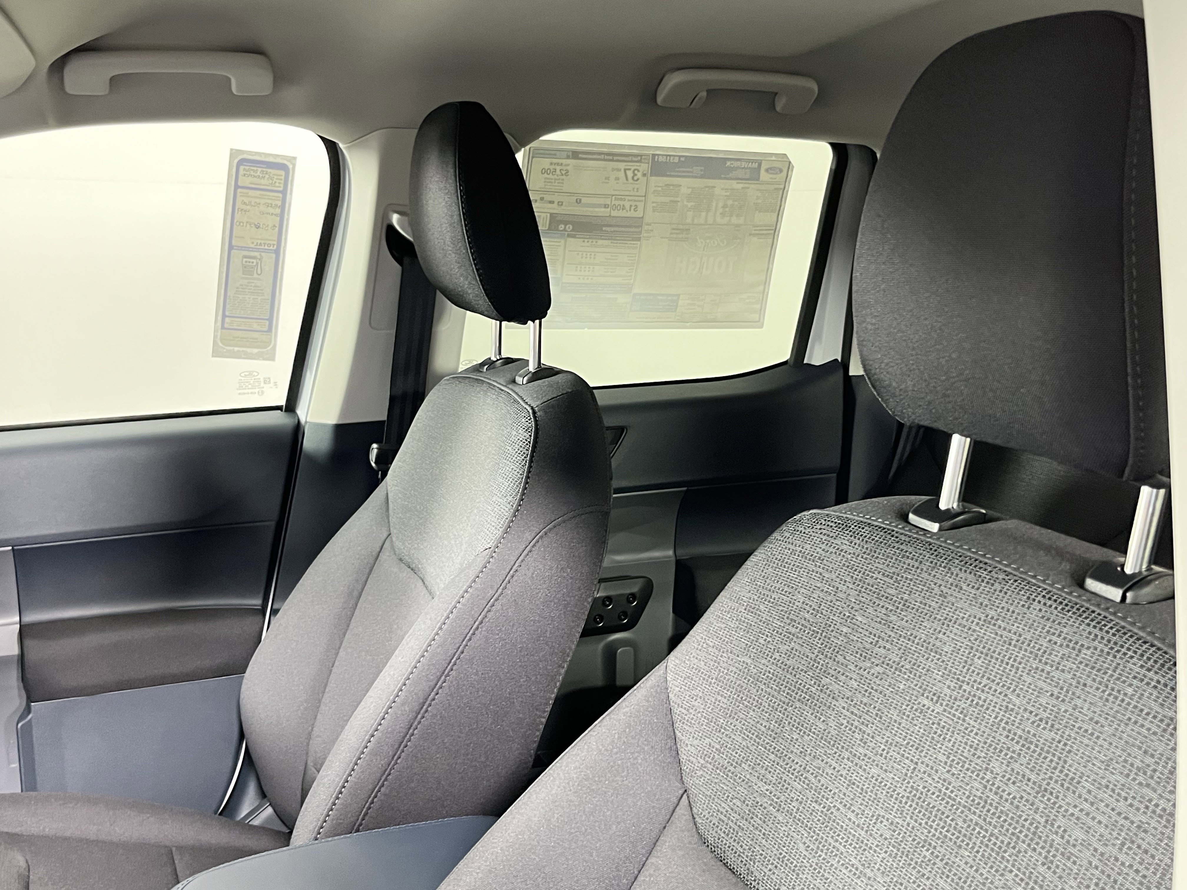 New 2025 Ford Maverick XL w/ Equipment Group 101A image 16