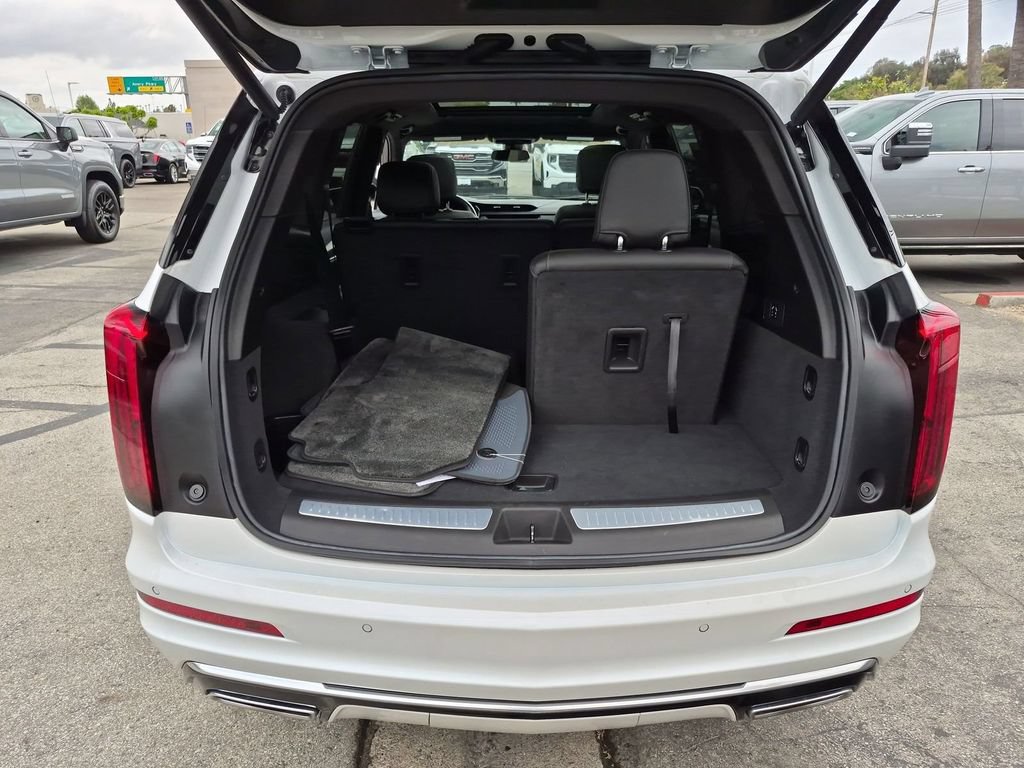 Certified 2023 Cadillac XT6 Luxury FWD image 19