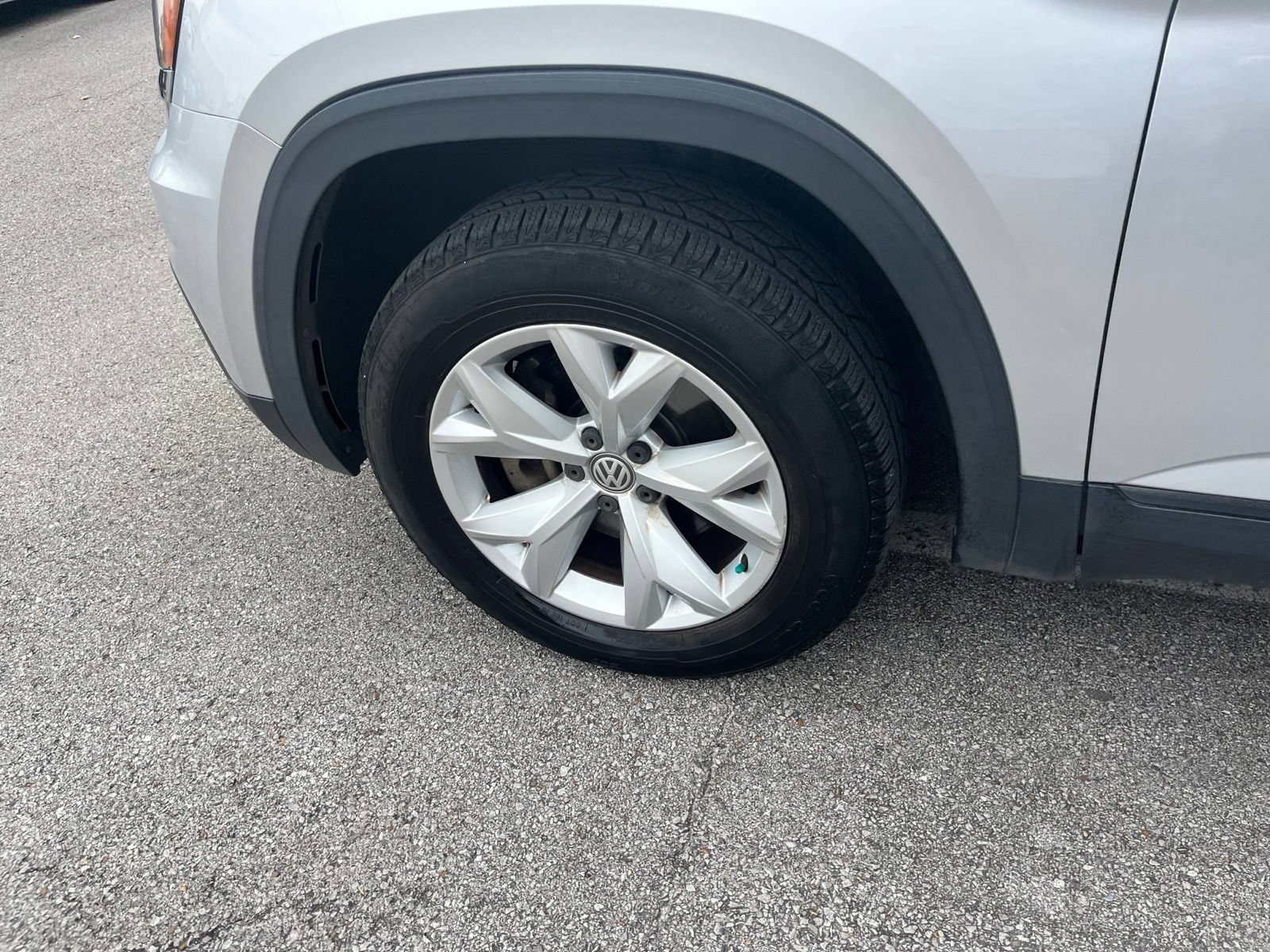 Used 2018 Volkswagen Atlas SE FWD image 10