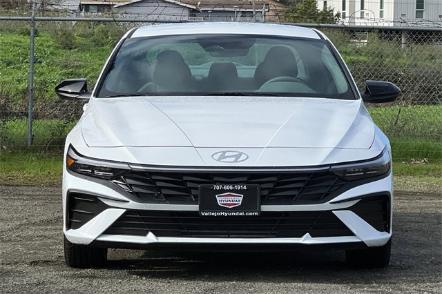 New 2026 Hyundai Elantra Sport image 3