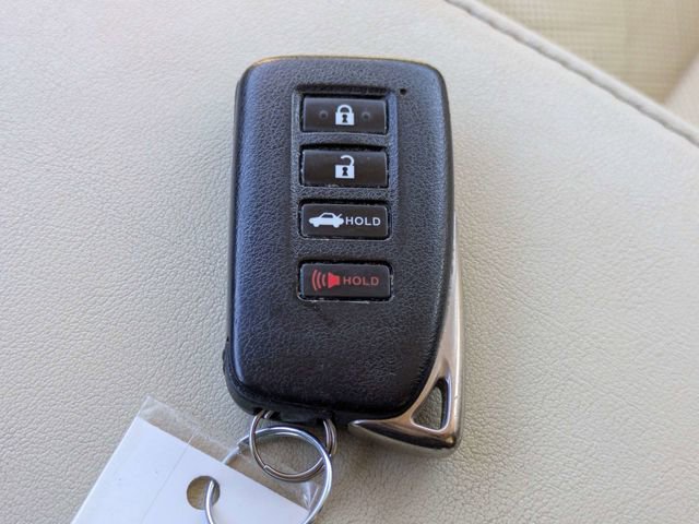 Used 2013 Lexus ES 300h w/ Luxury Pkg image 34