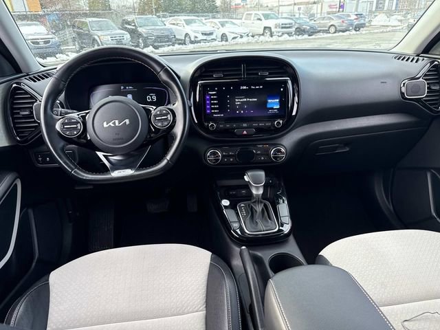 Used 2023 Kia Soul GT-Line image 15