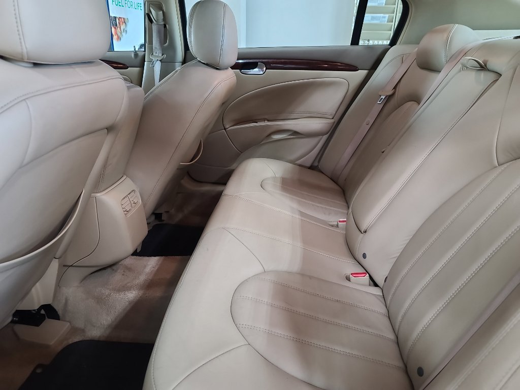 Used 2006 Buick Lucerne CXL w/ Luxury Package image 9