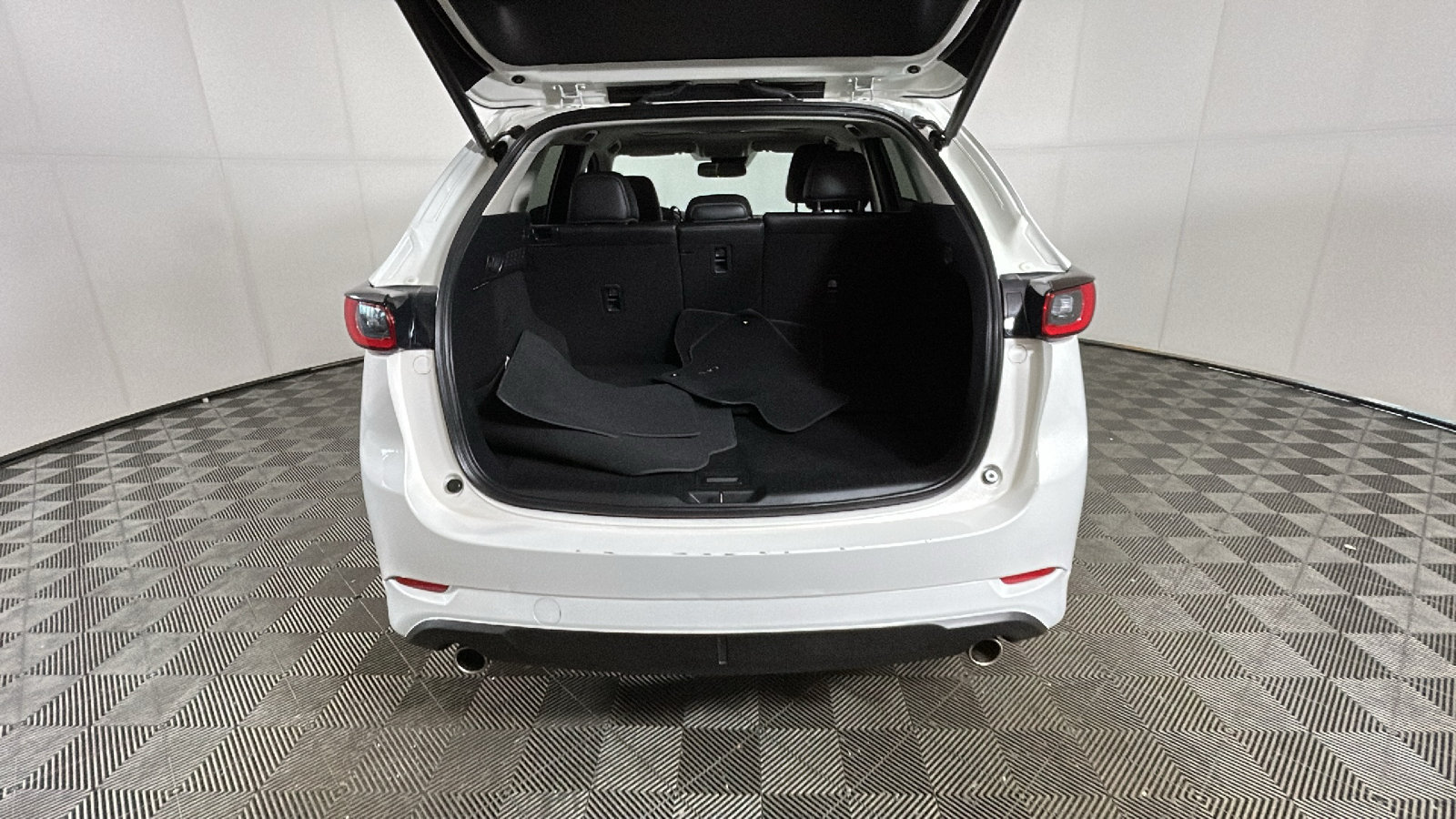 Used 2025 MAZDA CX-5 AWD 2.5 S w/ Preferred Package image 32
