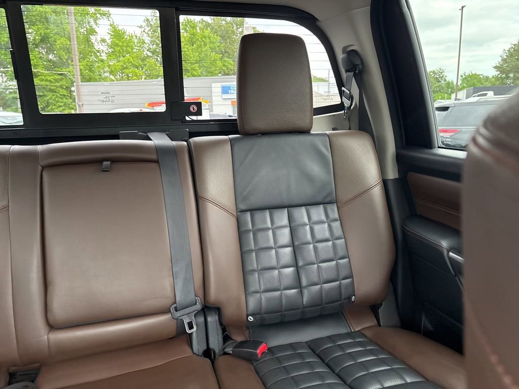 Used 2018 Nissan Titan Platinum Reserve w/ Platinum Utility Package AWD/4WD image 14