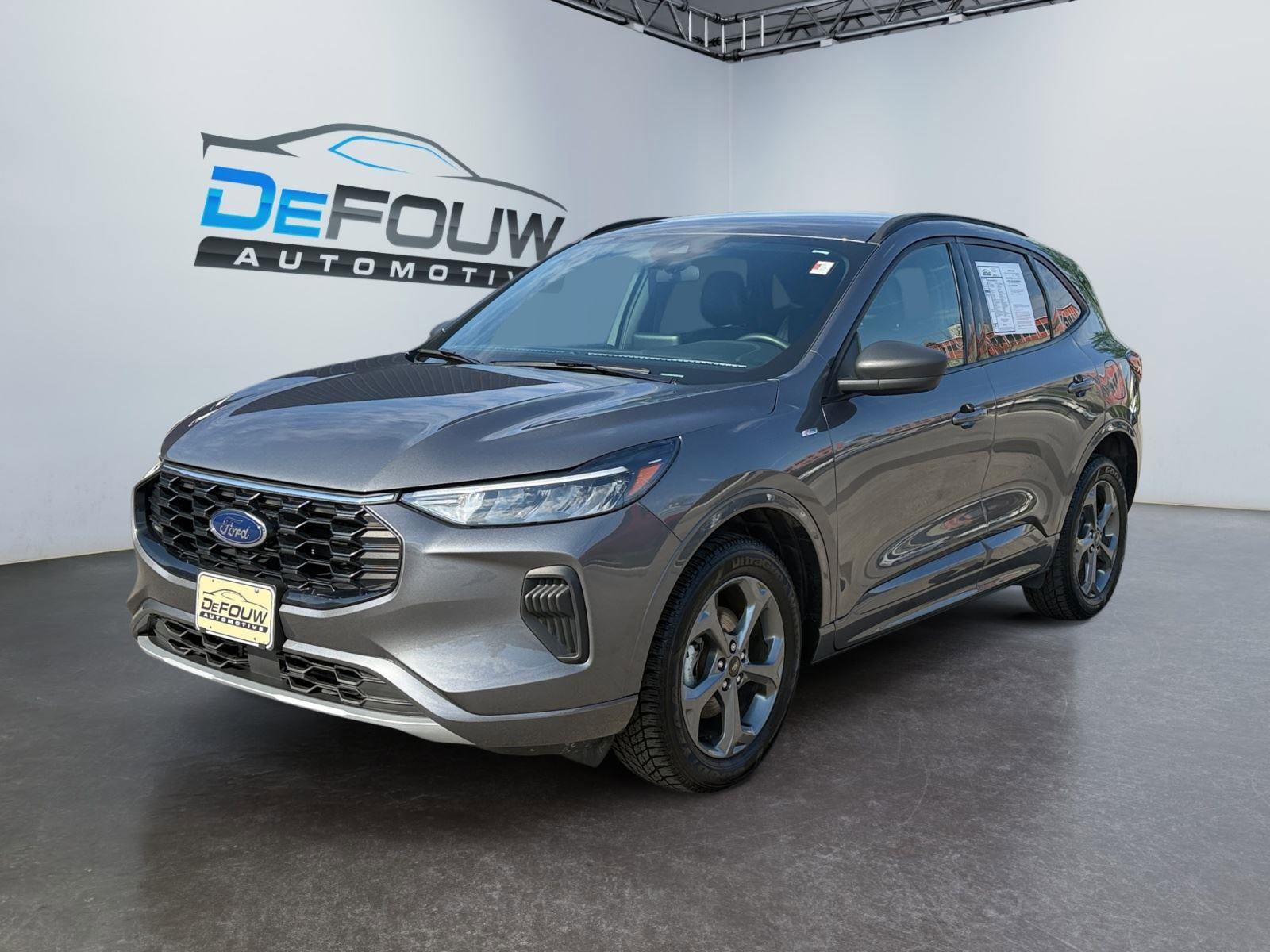 Used 2023 Ford Escape ST-Line AWD/4WD image 7