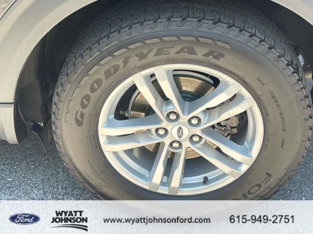 Used 2022 Ford Explorer XLT AWD/4WD image 11