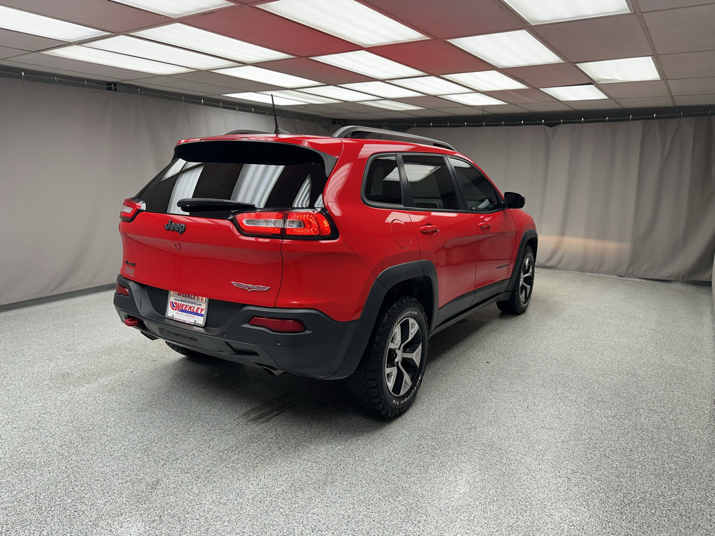 Used 2018 Jeep Cherokee Trailhawk w/ Cold Weather Group AWD/4WD image 4