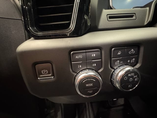 Used 2023 GMC Sierra 1500 AT4 w/ AT4 Preferred Package AWD/4WD image 22