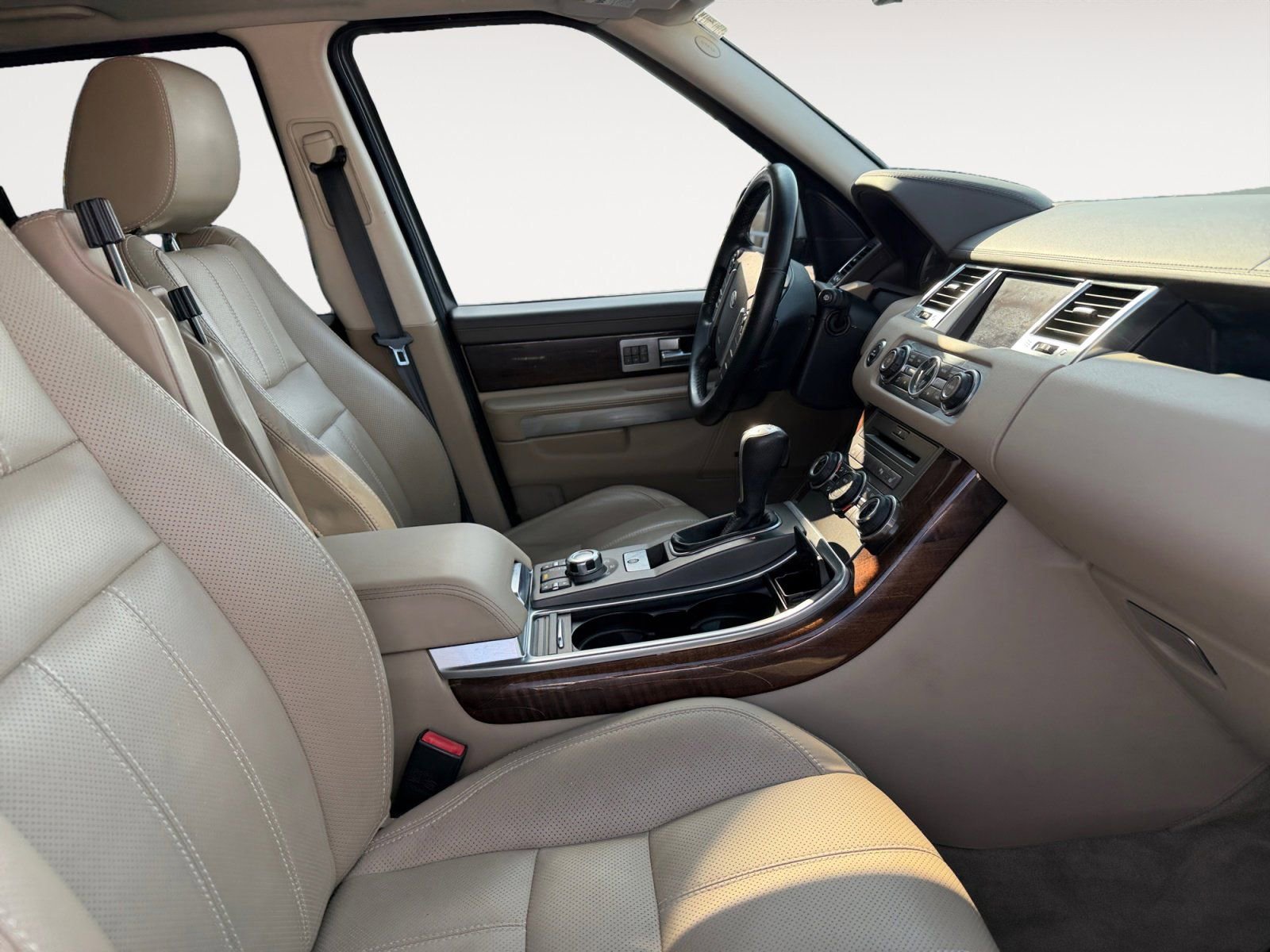 Used 2011 Land Rover Range Rover Sport HSE LUX image 15