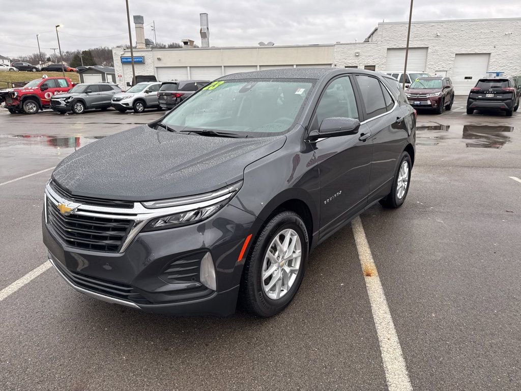 Used 2023 Chevrolet Equinox LT image 3