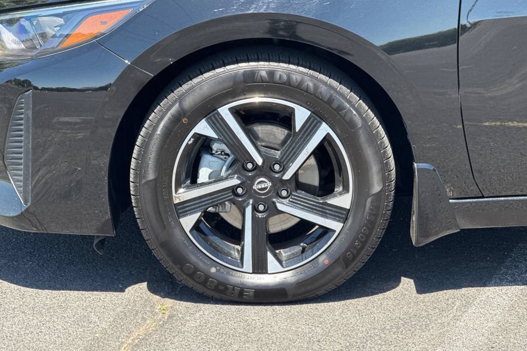 Used 2024 Nissan Sentra SV FWD image 30