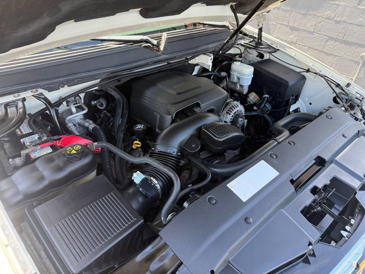 Used 2012 Chevrolet Avalanche LTZ AWD/4WD image 12