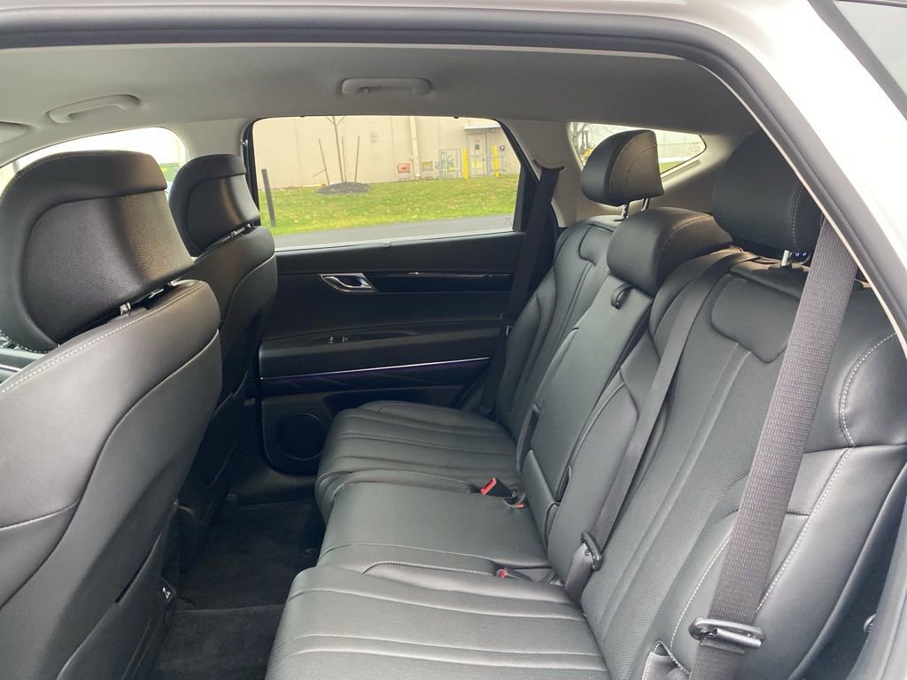 Certified 2025 Genesis GV80 2.5T image 29