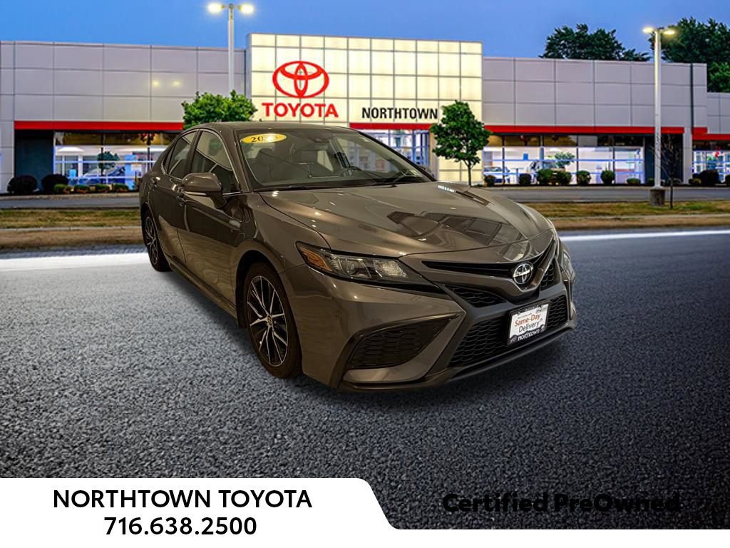 Used 2023 Toyota Camry SE w/ Cold Weather Package AWD/4WD image 11