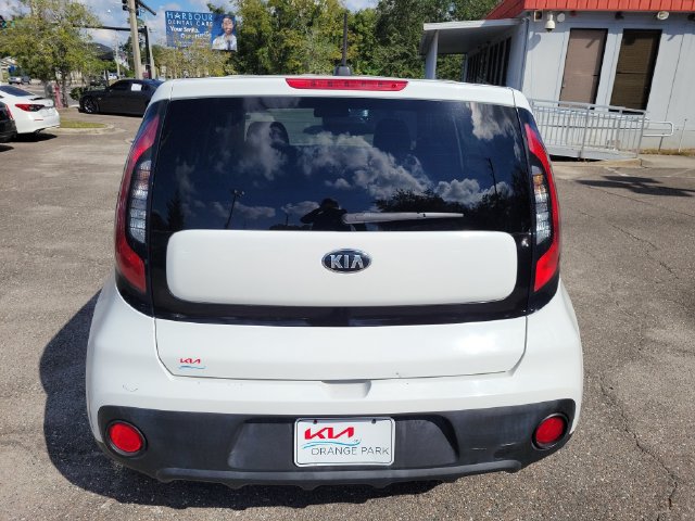 Used 2017 Kia Soul FWD image 8