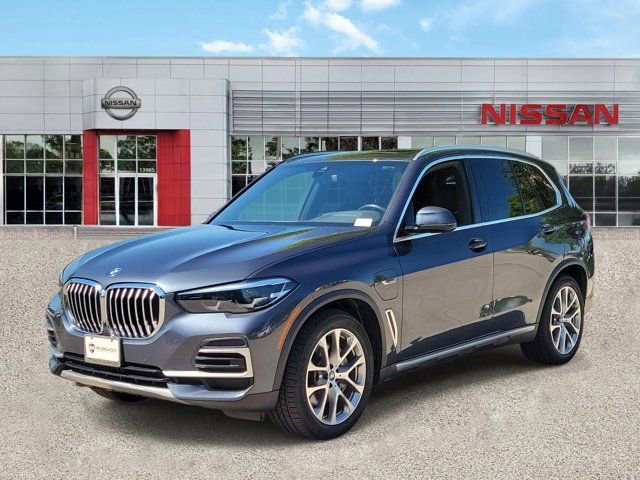 Used 2022 BMW X5 xDrive45e w/ Climate Comfort Package AWD/4WD image 6
