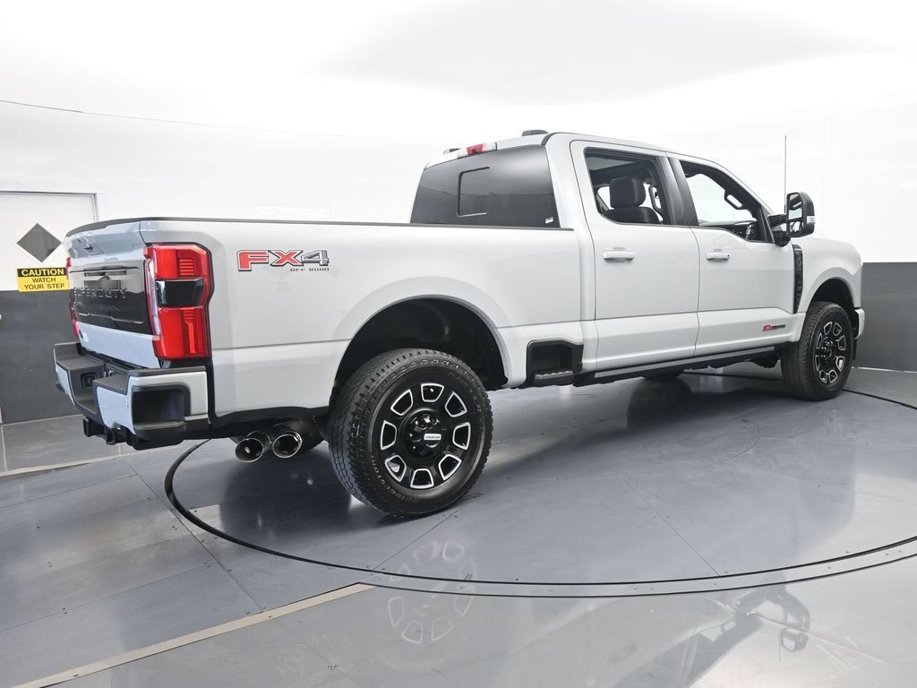 Used 2026 Ford F350 Platinum w/ FX4 Off-Road Package AWD/4WD image 6