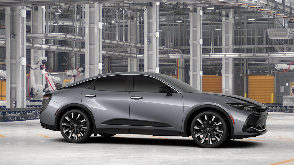 New 2026 Toyota Crown Platinum AWD/4WD image 13