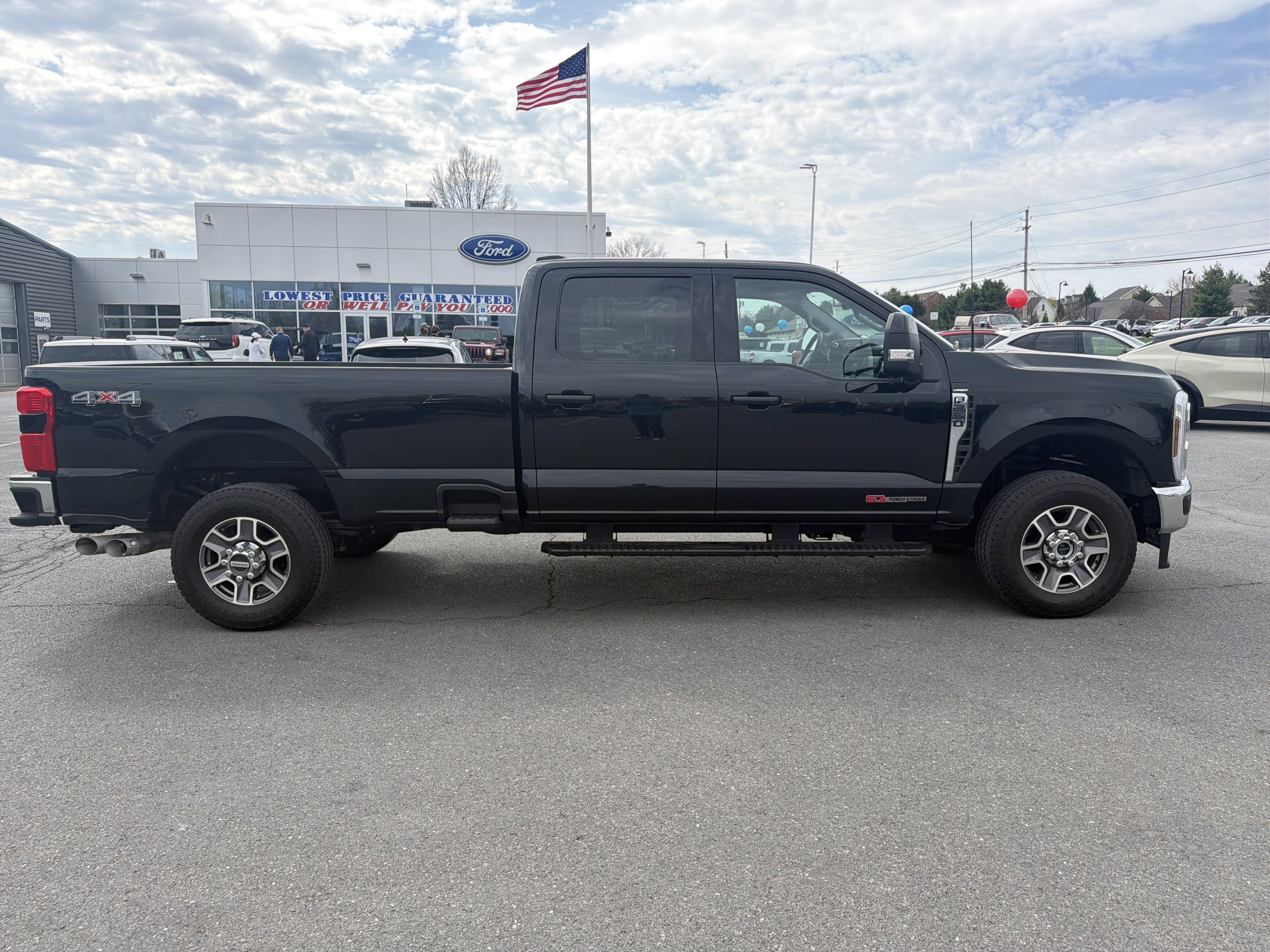 Used 2024 Ford F350 Lariat w/ Camper Package image 2