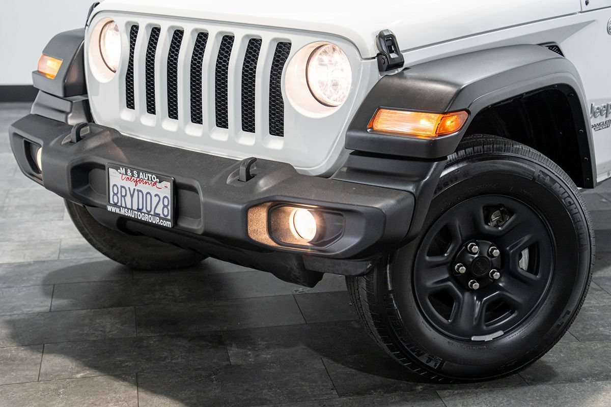 Used 2020 Jeep Wrangler Sport AWD/4WD image 10
