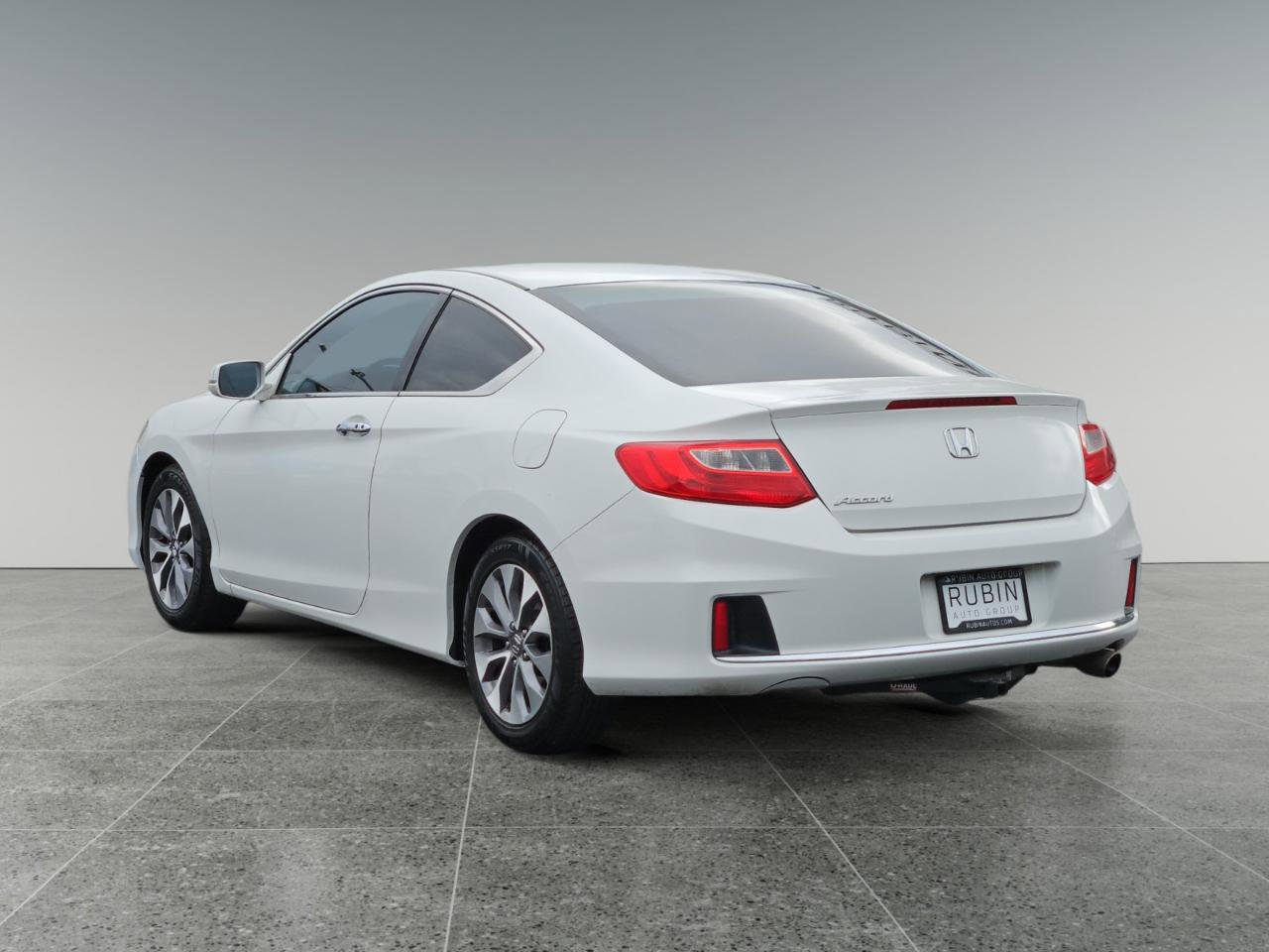 Used 2014 Honda Accord EX image 5