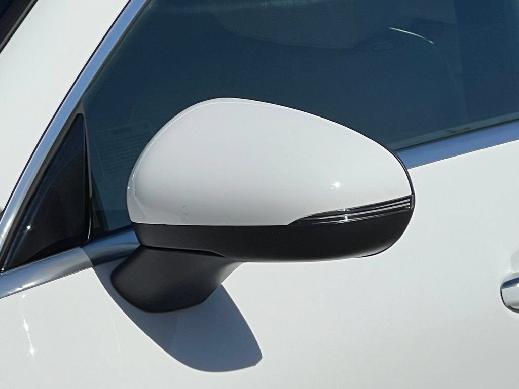 New 2025 Mercedes-Benz CLA 250 4MATIC image 9