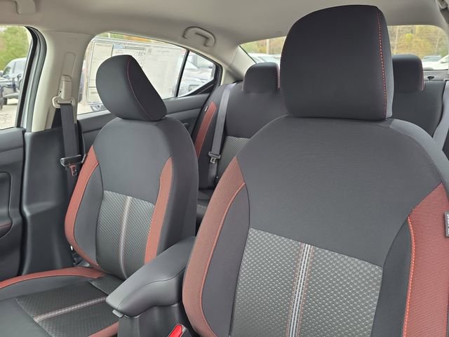 New 2025 Nissan Versa SR w/ Trunk Package FWD image 23