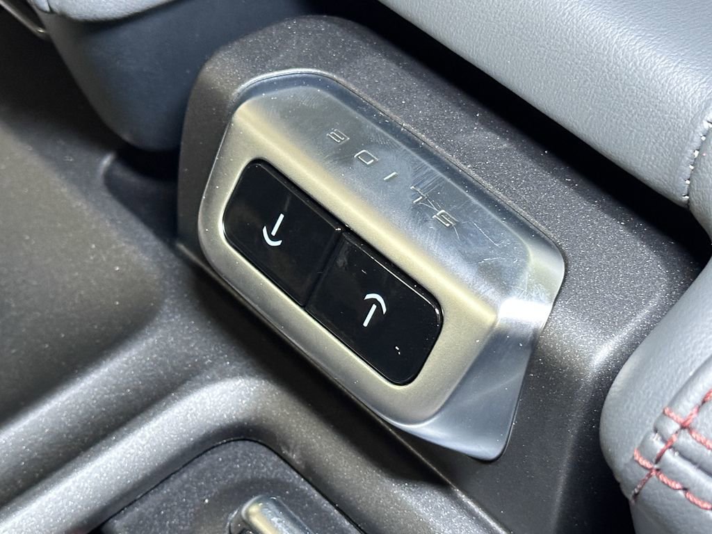 Used 2025 Ford Expedition Max Active image 36