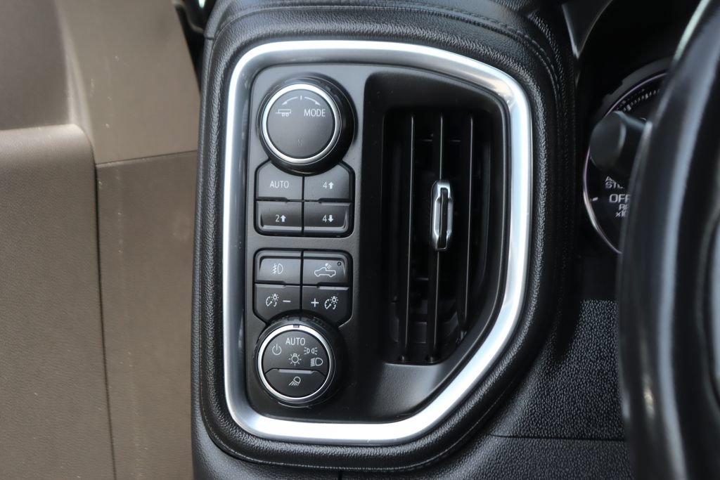 Used 2021 Chevrolet Silverado 1500 RST AWD/4WD image 21