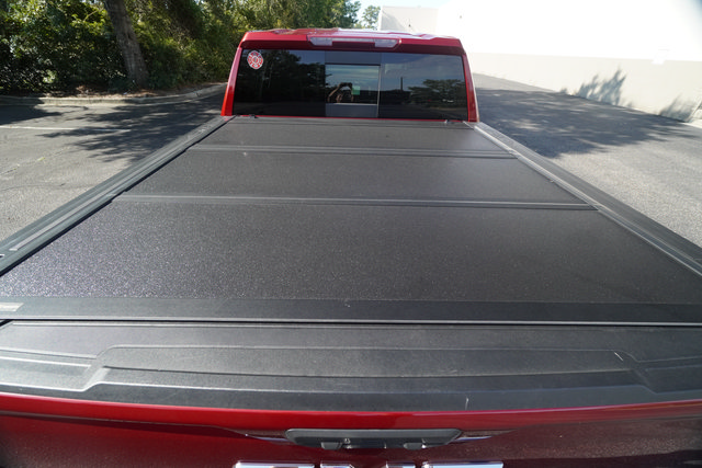 Used 2024 GMC Sierra 1500 SLT w/ SLT Premium Plus Package AWD/4WD image 14
