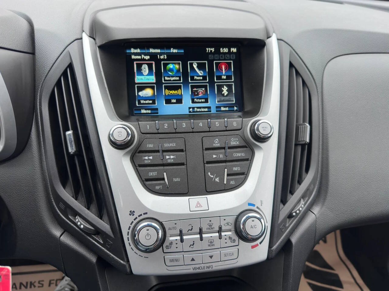 Used 2016 Chevrolet Equinox LTZ w/ Enhanced Convenience Package FWD image 18